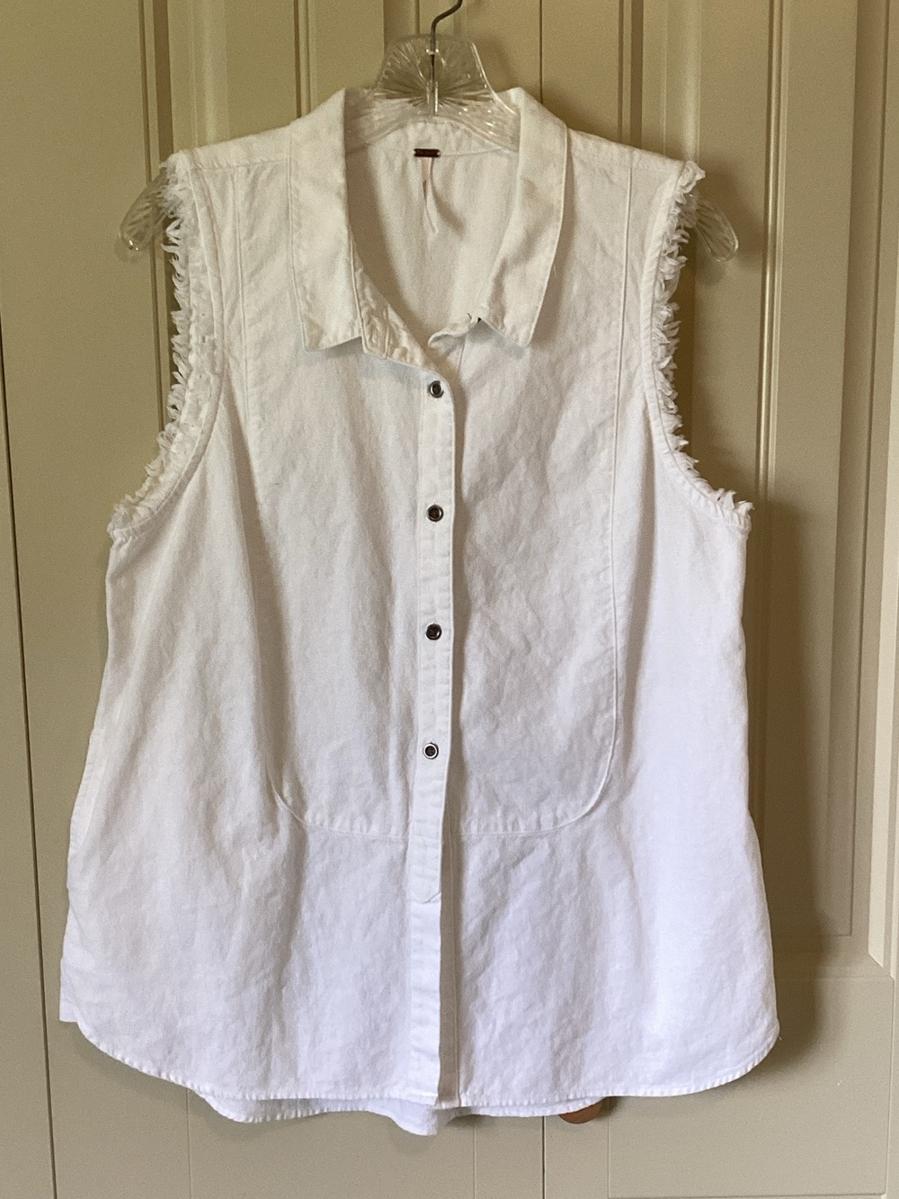 Free People White Sleeveless Button-Down Shirt